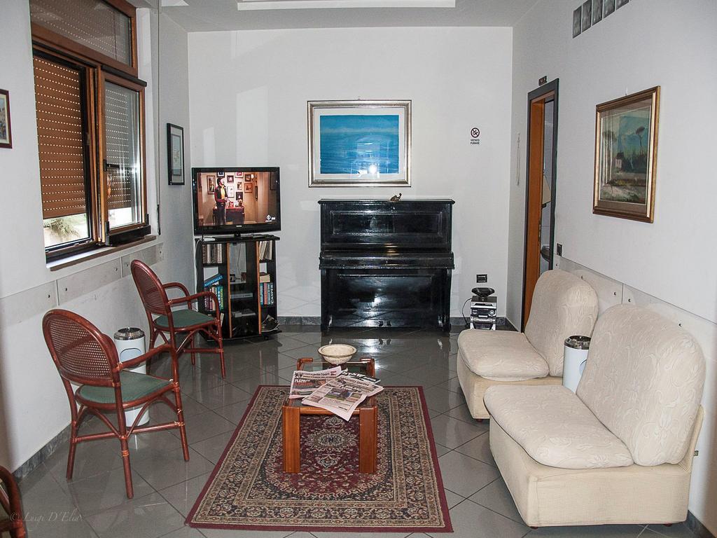 Albergo Gea Pontecagnano Bagian luar foto