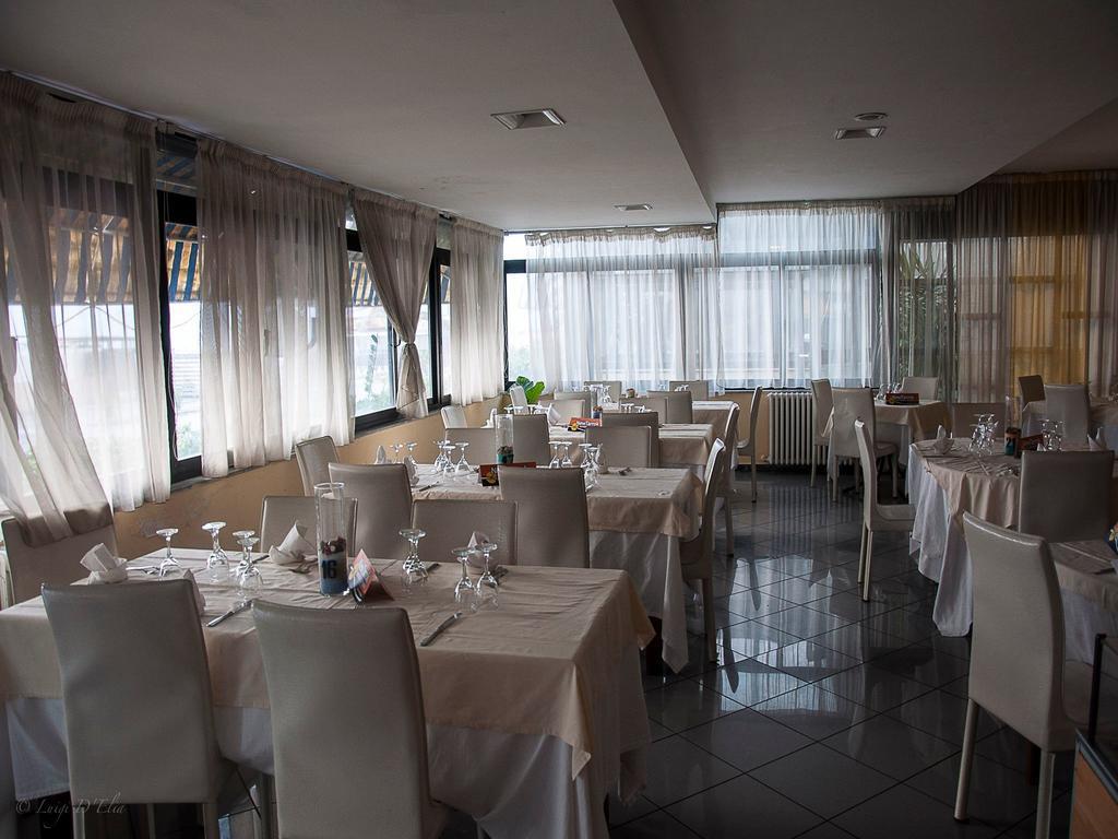 Albergo Gea Pontecagnano Bagian luar foto